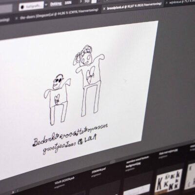 Houten broodplank met lasergesneden en gegraveerd ontwerp - Lasergasten maatwerk