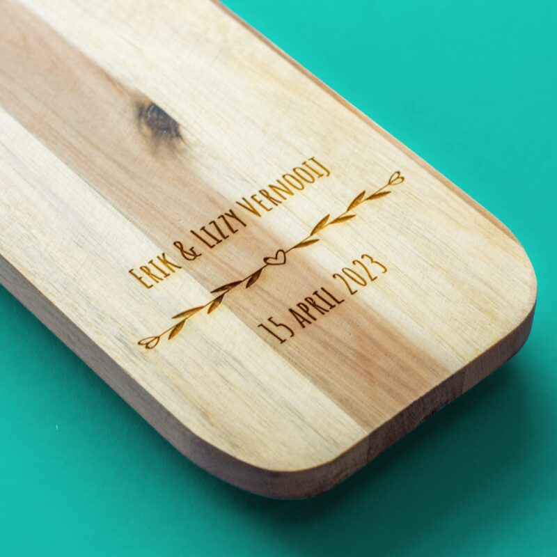 lasergasten bruiloft borrelplank cadeau gepersonaliseerd