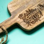 lasergasten mango plank logo horeca restaurant gravure