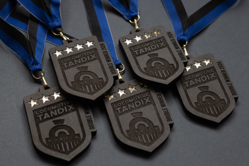 medaille laten maken eigen logo sport