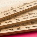 eiken borrelplank relatiegeschenk gedetailleerde gravure zakelijk lasergasten